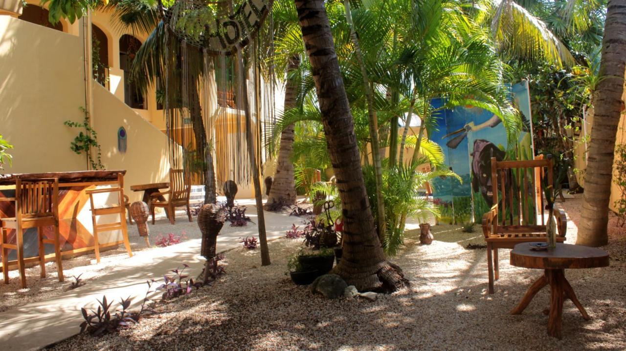 Art Hotel Tulum Bagian luar foto